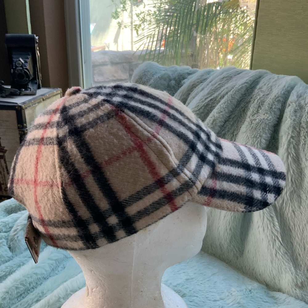 Authentic Vintage Burberry Cashmere Baseball Cap - Picture 8 of 11